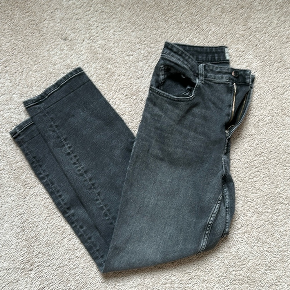 Everlane Curvy Cheeky Straight Jean (ankle length)